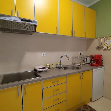Apartment Temple *
